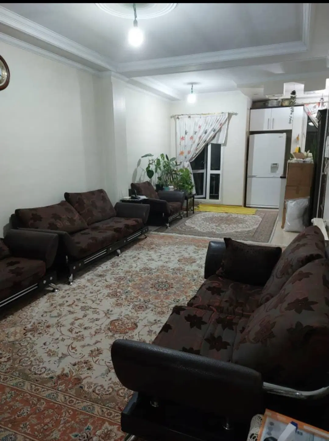 اپارتمان ۷۶ متری فروشی در اجاره دار