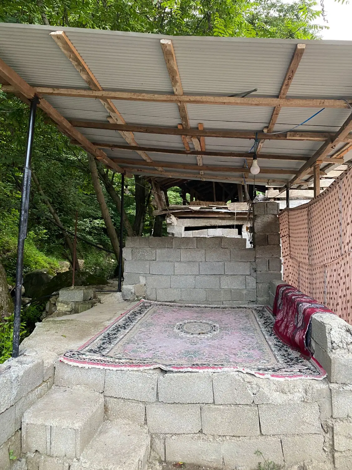 ویلا اجاره لب رودخانه داخل جنگل دو خواب