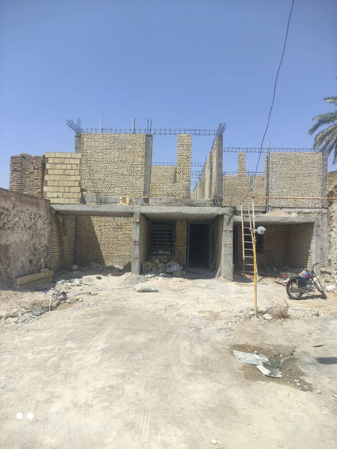 فروش طبقه بالا پارک ماشین درحال ساخت سه خواب