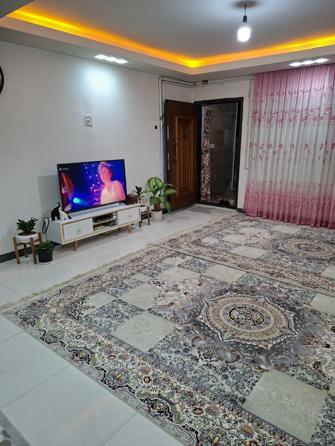 واحد۷۰متری ۲خوابه