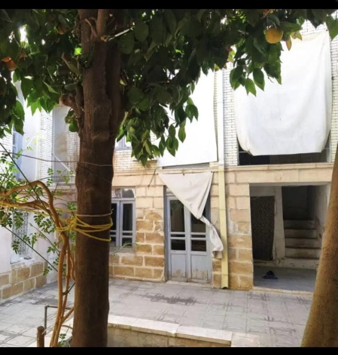 عمارت قاجاری اصیل ۱۹۲ متری_ماشین رو_سند ۱۳۱۰