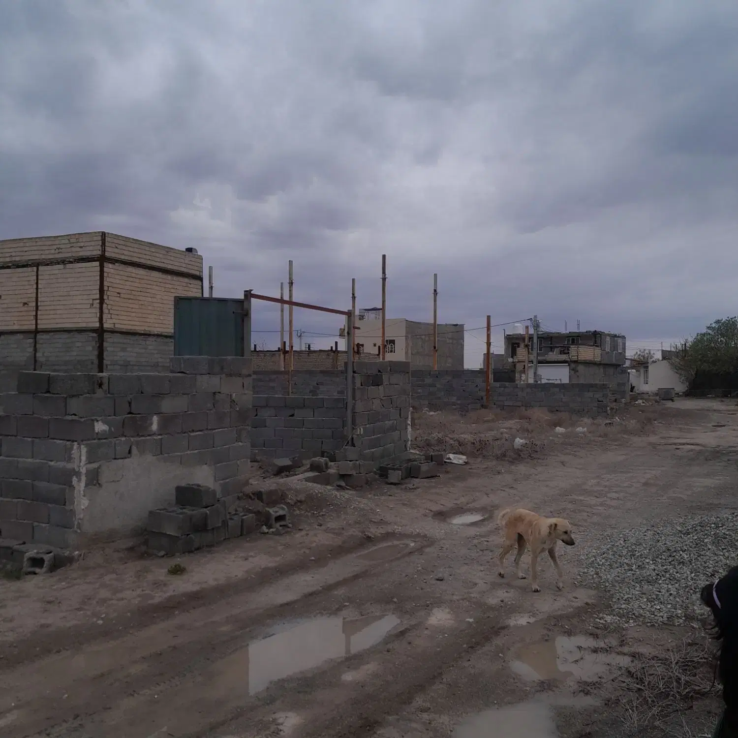 چهاردیواری ۱۴۰ متری