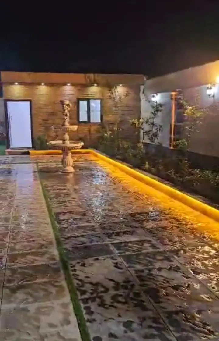 باغچه ۳۰۰ متری در فردوسیه