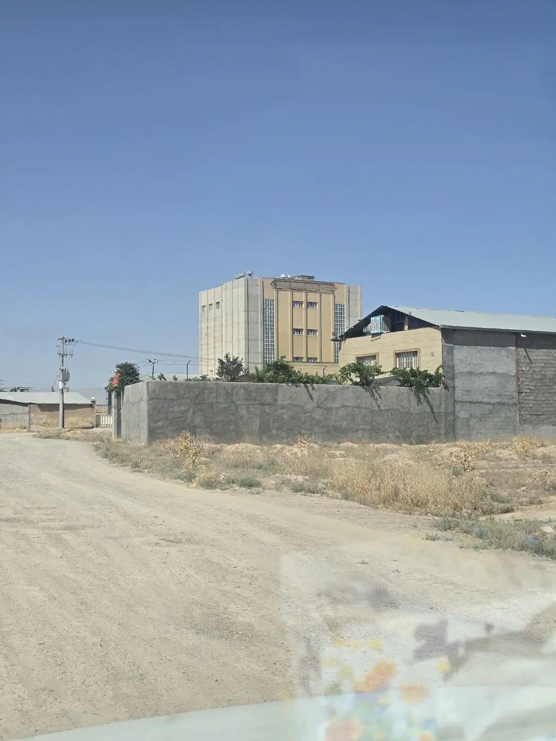زمین صنعتی 2 ممر