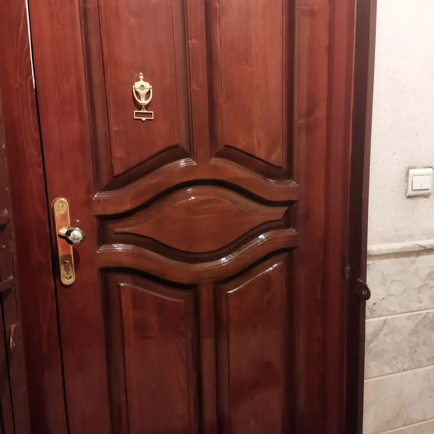 آپارتمان نود متری