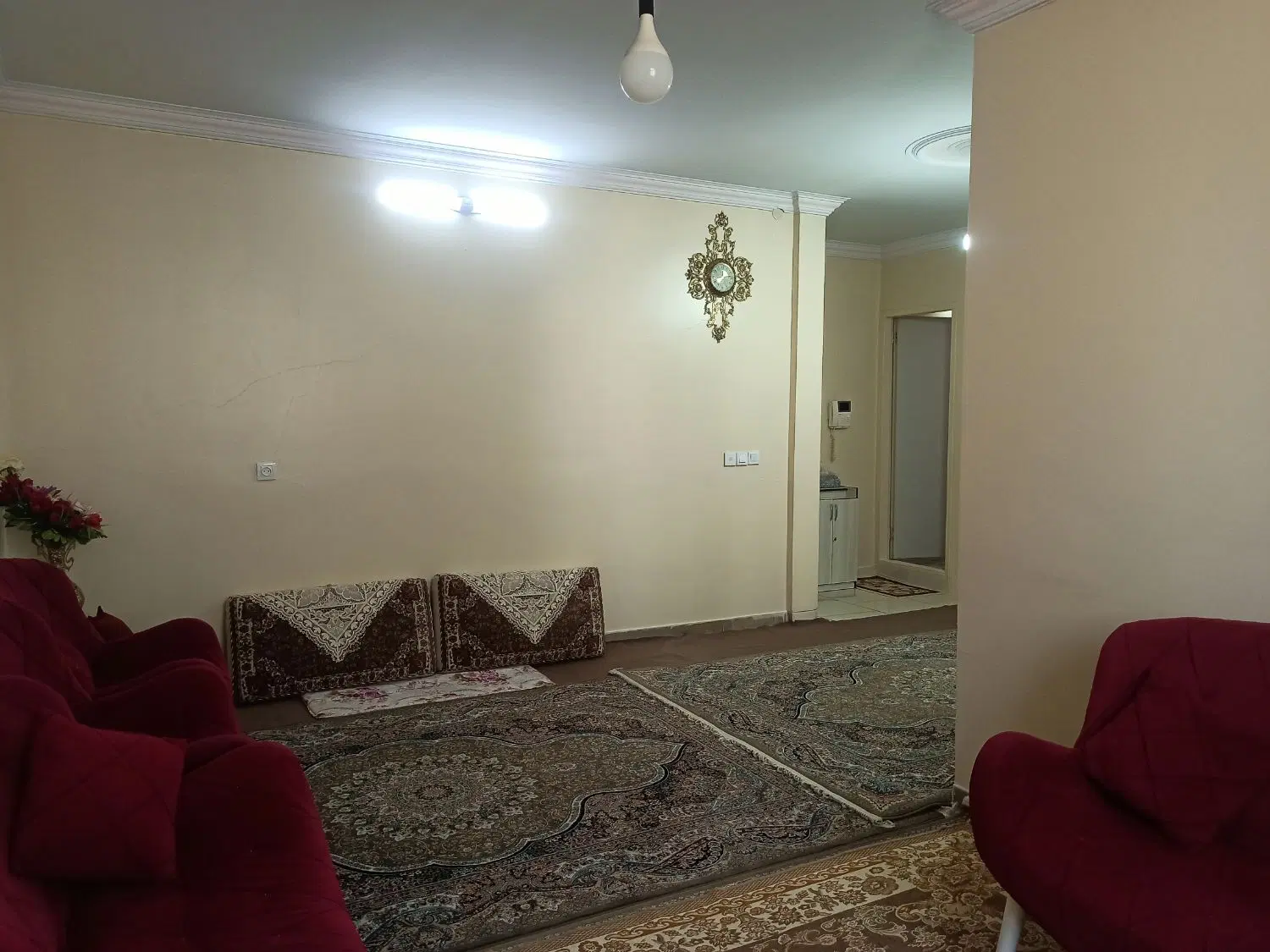 اجاره آپارتمان ۶۰ متری با پارکینگ و انباری.طبقه۲