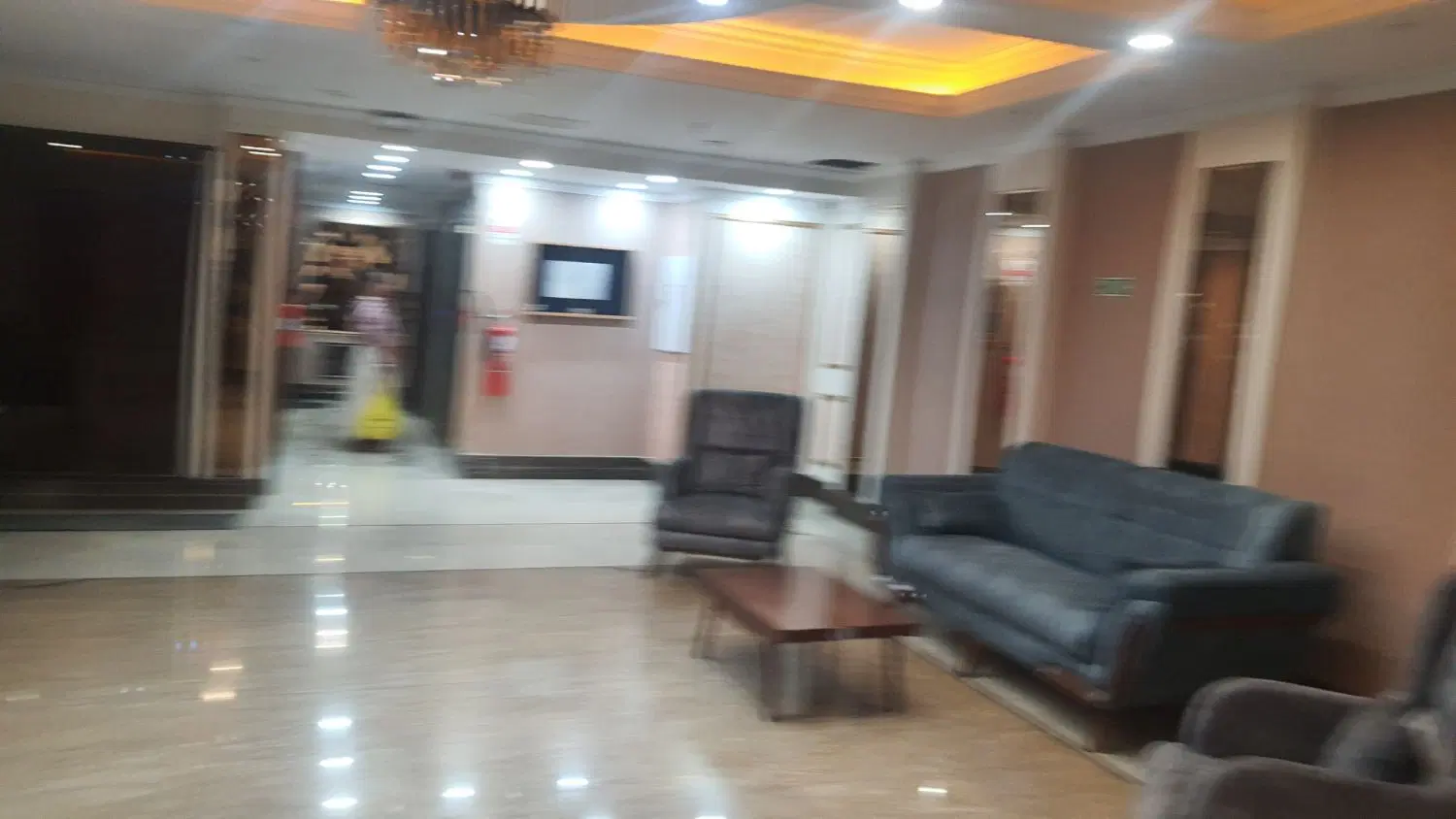آپارتمان ۳ خوابه