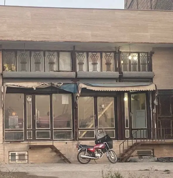 مغازه میدان تاک