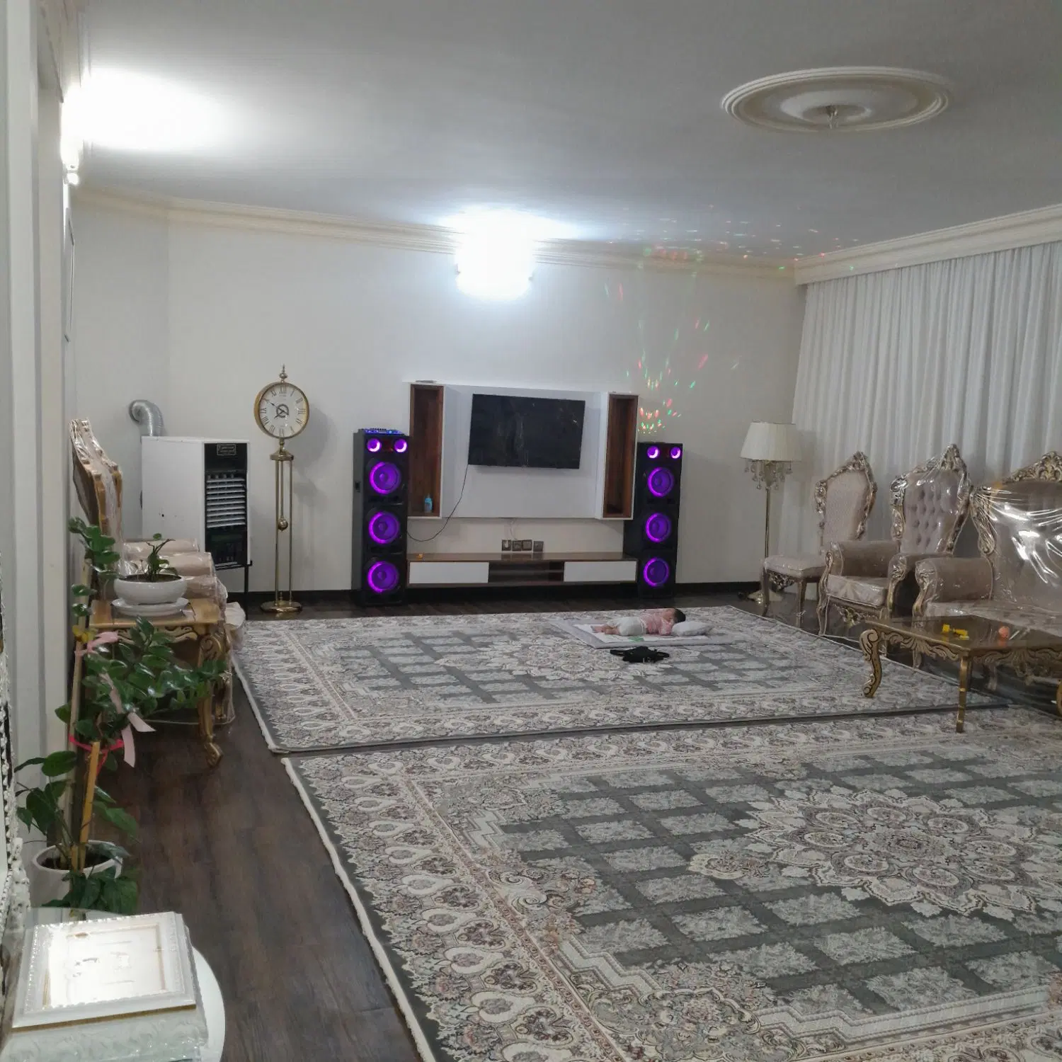 ی واحد آپارتمان  موقعیت فریمان ملاصدرا ۱۶