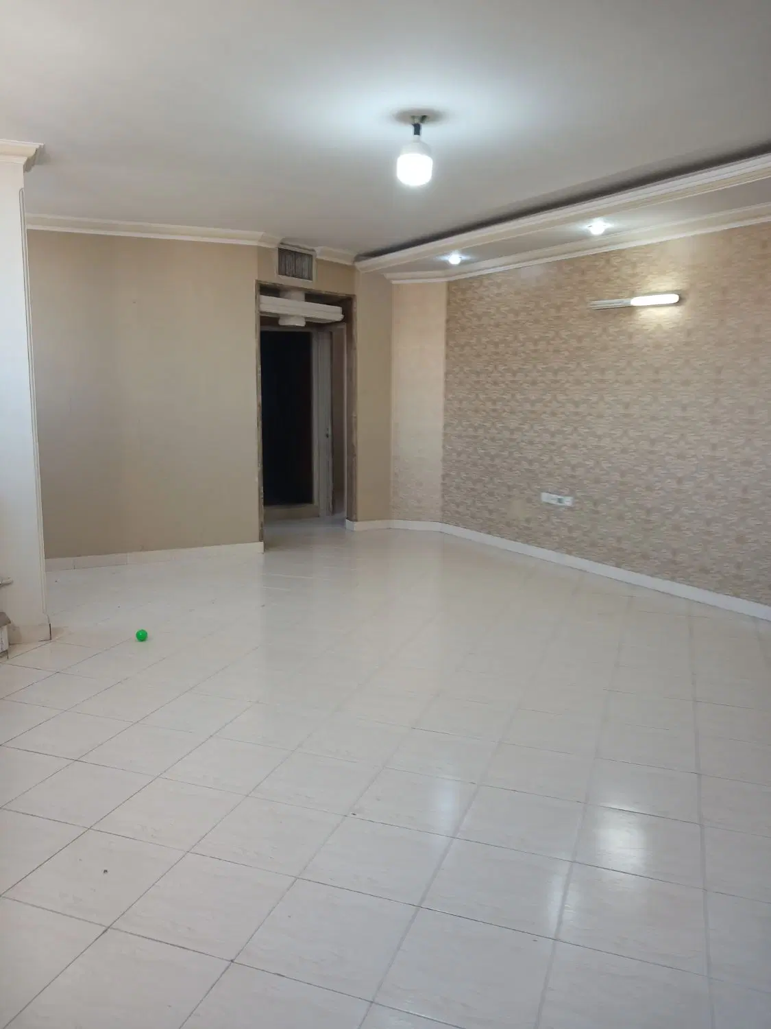 اپارتمان رضاشهر کسائی جنوبی ۱۱۰متری