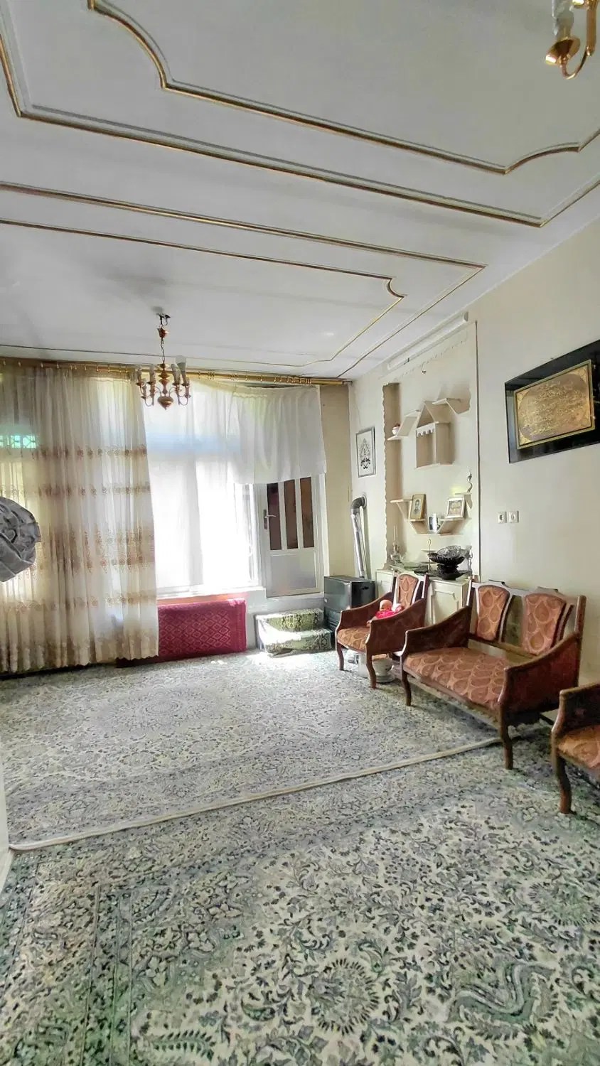 فروش ویلایی 101متر مناسب سکونت و ساخت و ساز