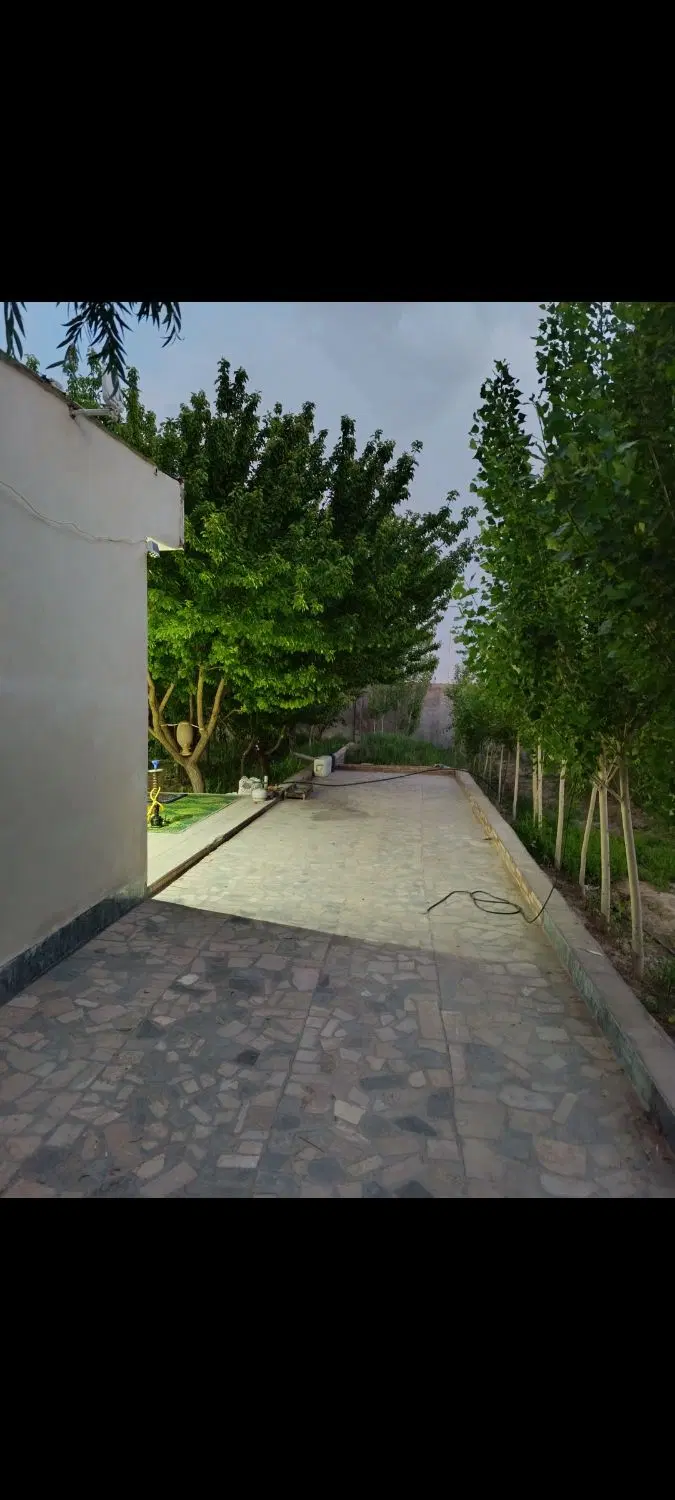 خونه باغ دهکده گلها