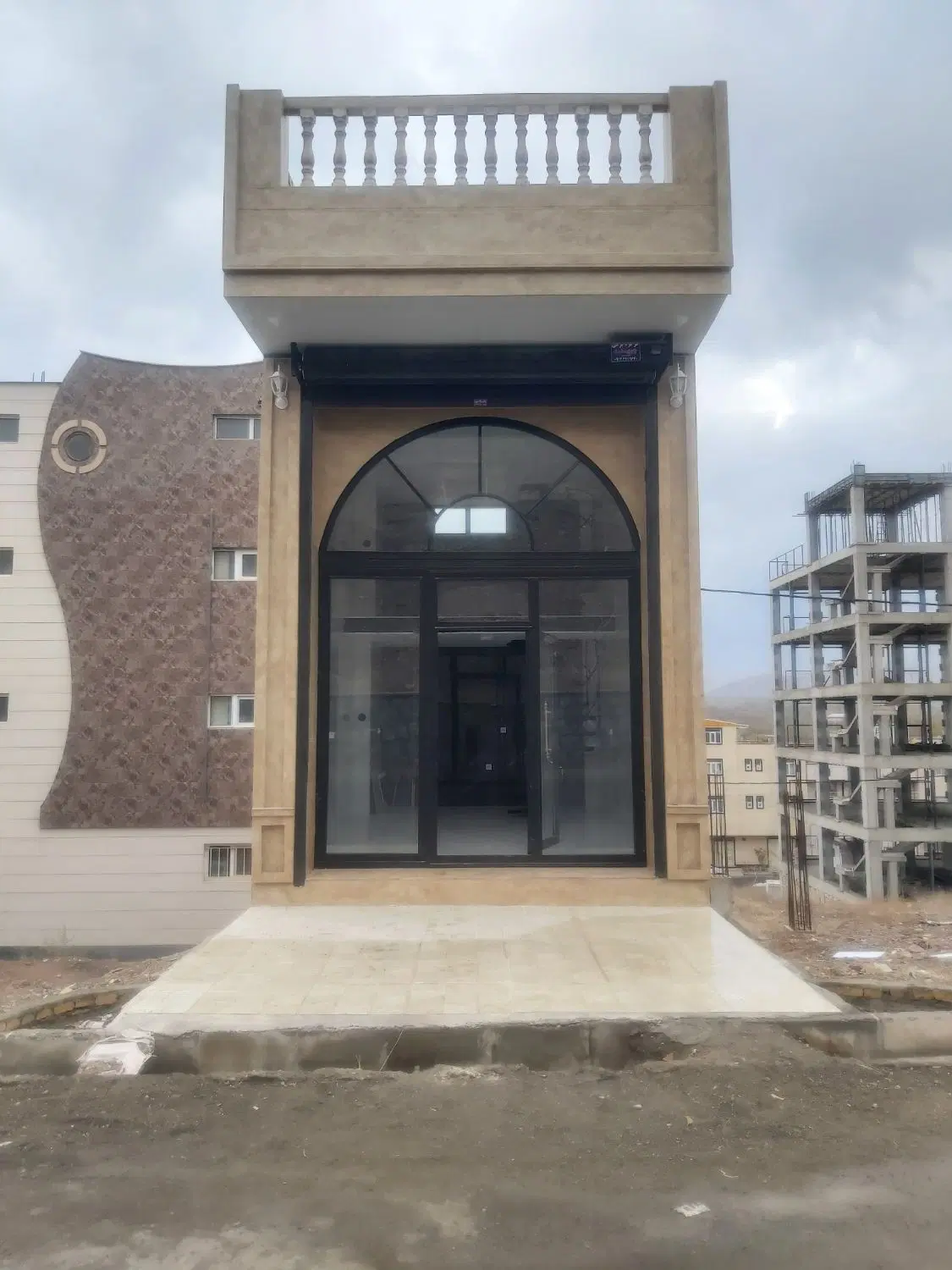 مغازه تجاری