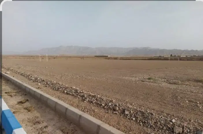 زمین لیل آباد ، جوانی جمعیت