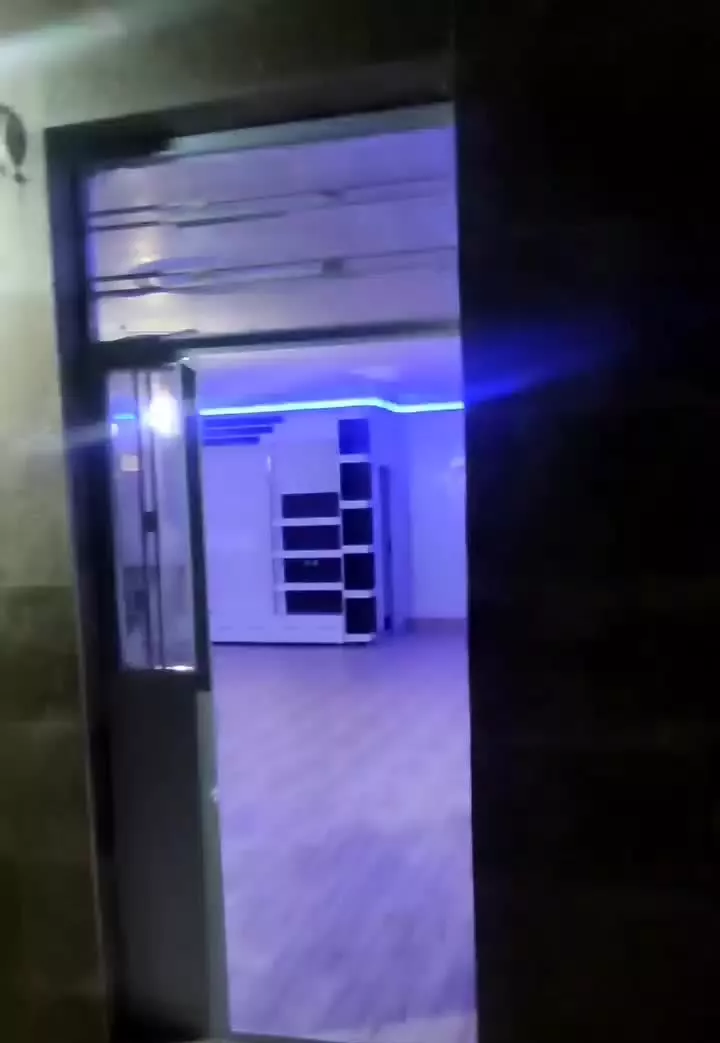 خونه مستقل سند پروانه روبرو عمده فروشان نجف اباد