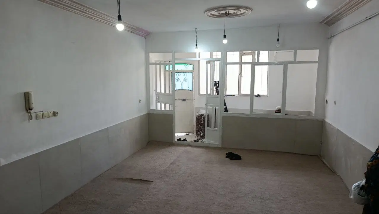 خانه اجاره ای، شهرک نوروز، طبقه همکف، عبور مجزا