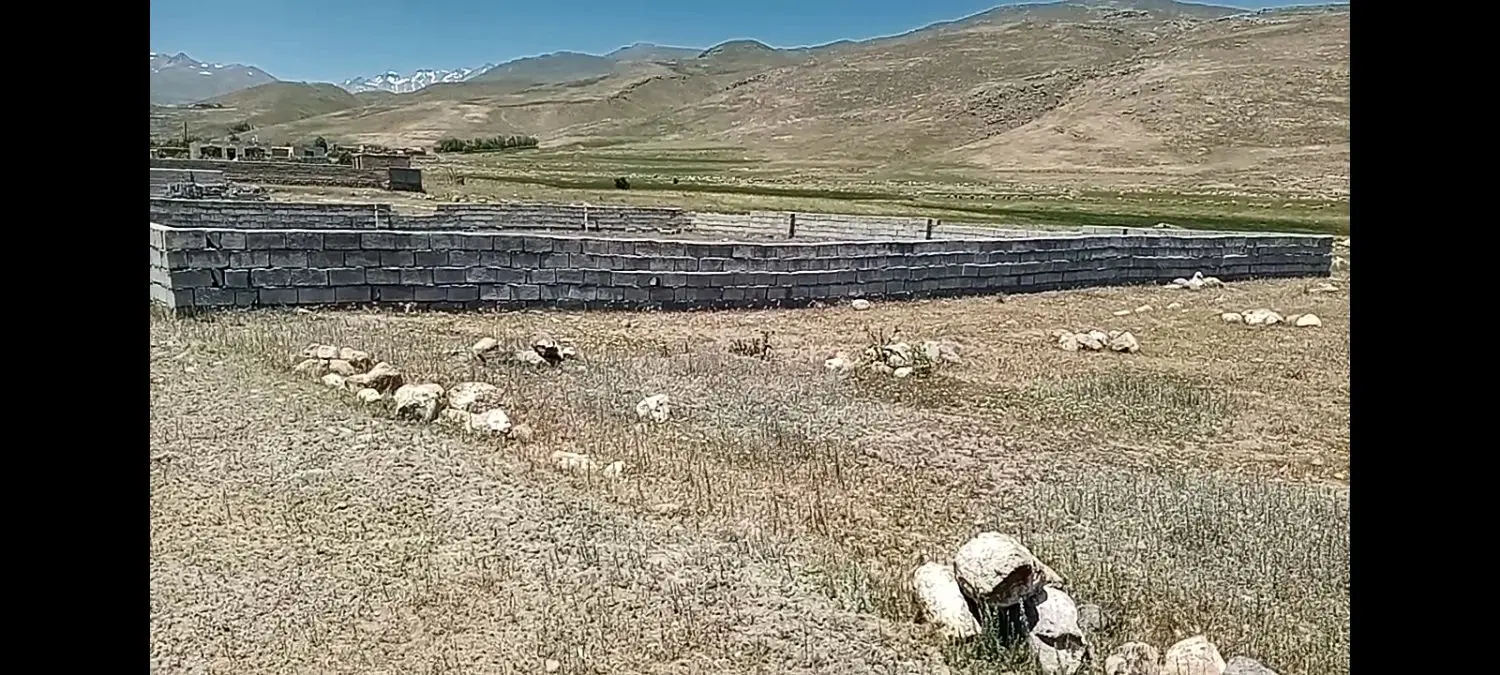 زمین در روستای آلوارس