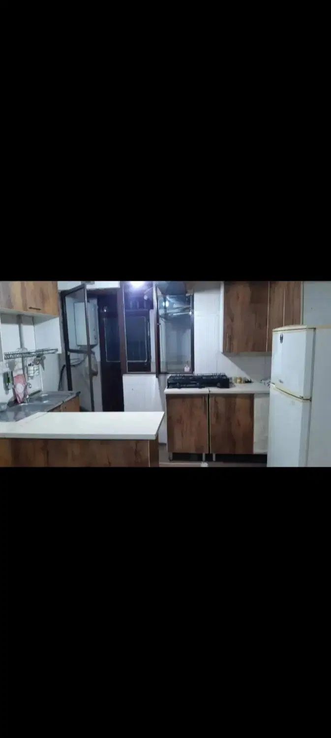 دربست  42 متری با جای پارک اجاره داده میشود.