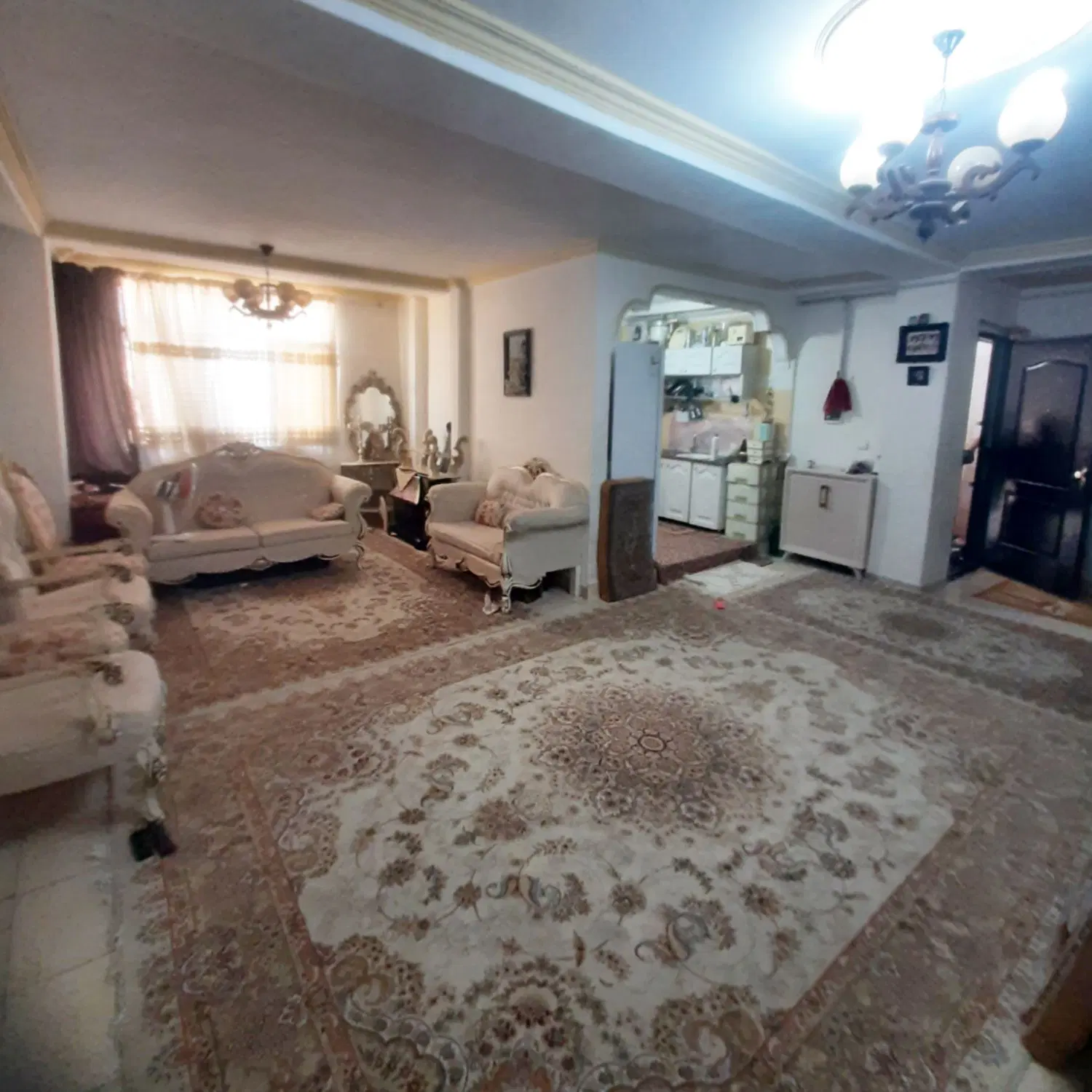 آپارتمان ۷۷ متری خیابان طالقانی