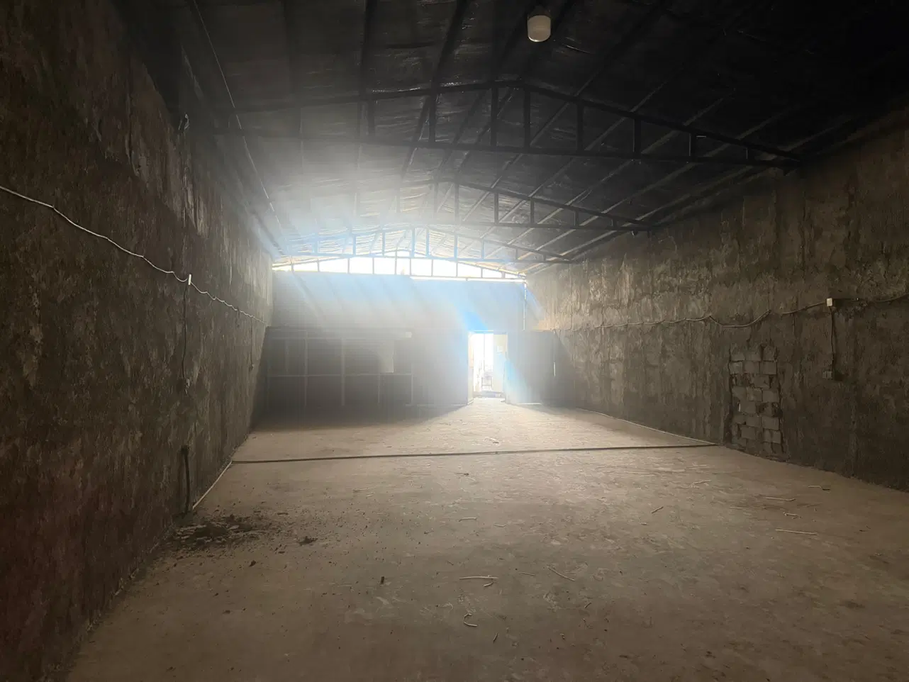 اجاره سوله ۲۳۰متری کمربندی ازادگان خ عرفان