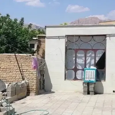 دو مغازه ۶۰ متری و خانه ۲۲۰ متری جهت اجاره