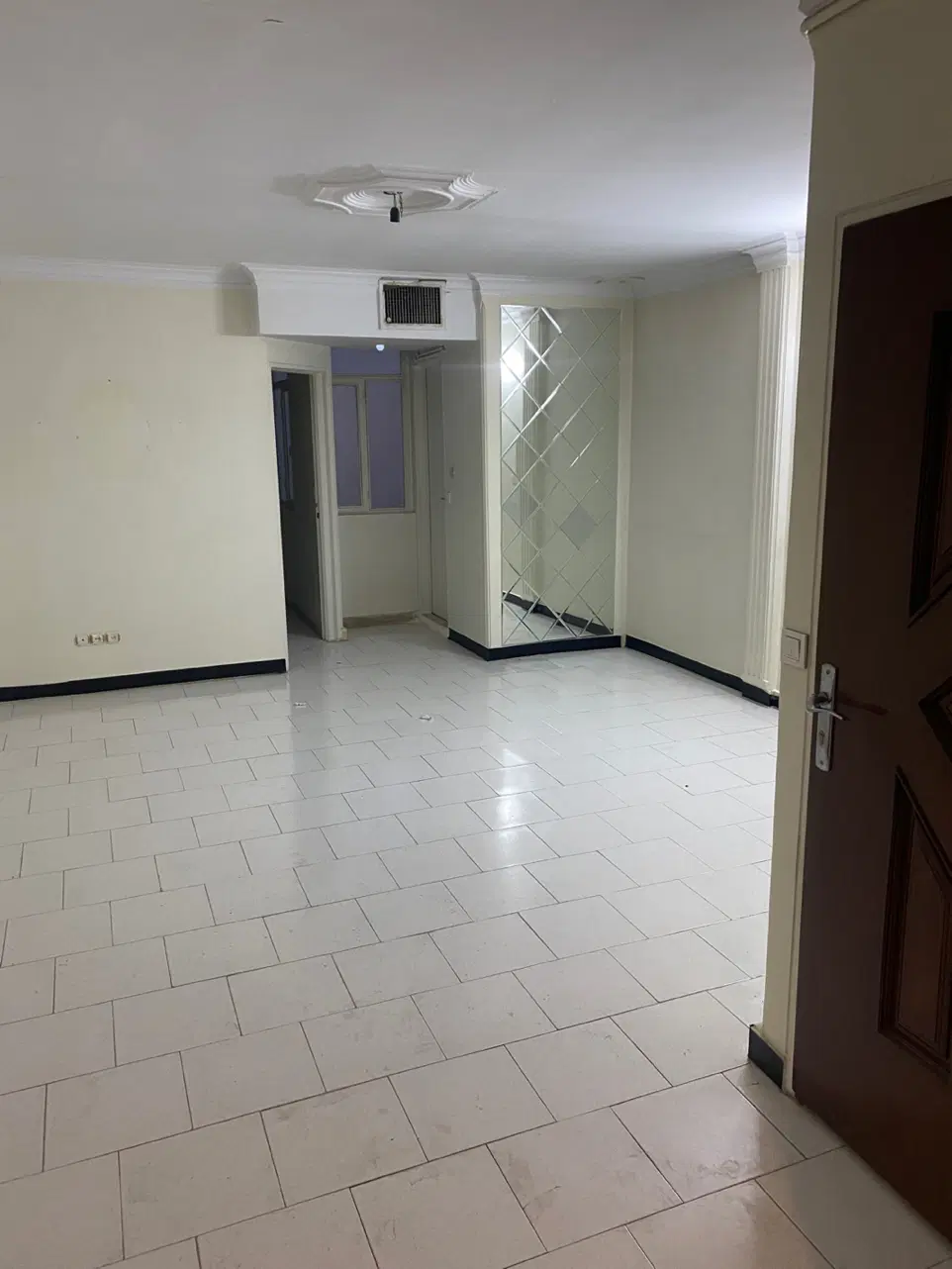 فروش یک تک واحدی ۵۱ متری