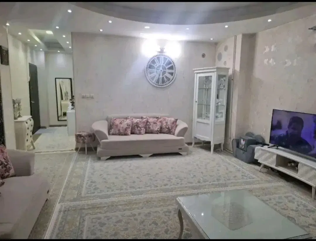 +-واحدلوکس 87mدر خیابان شهدا-+