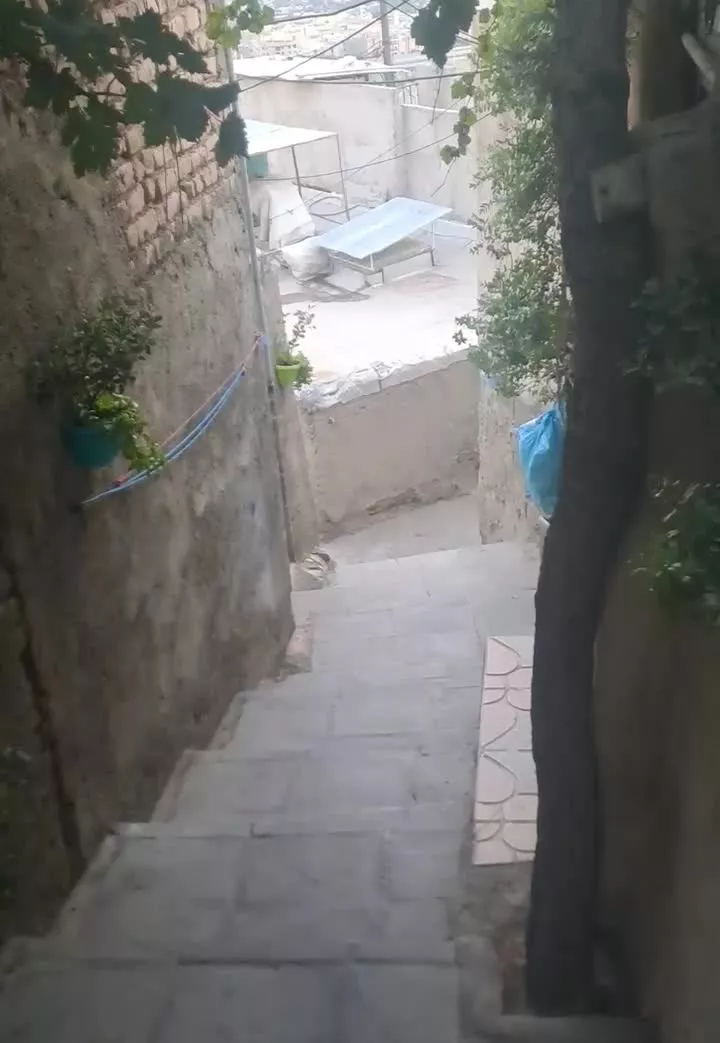خانه ویلایی به متراژ ۵۵ کلاک بالا