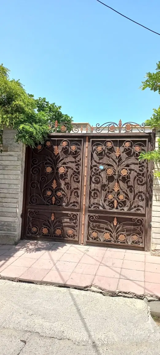 زمین انتهای خ 15خرداد