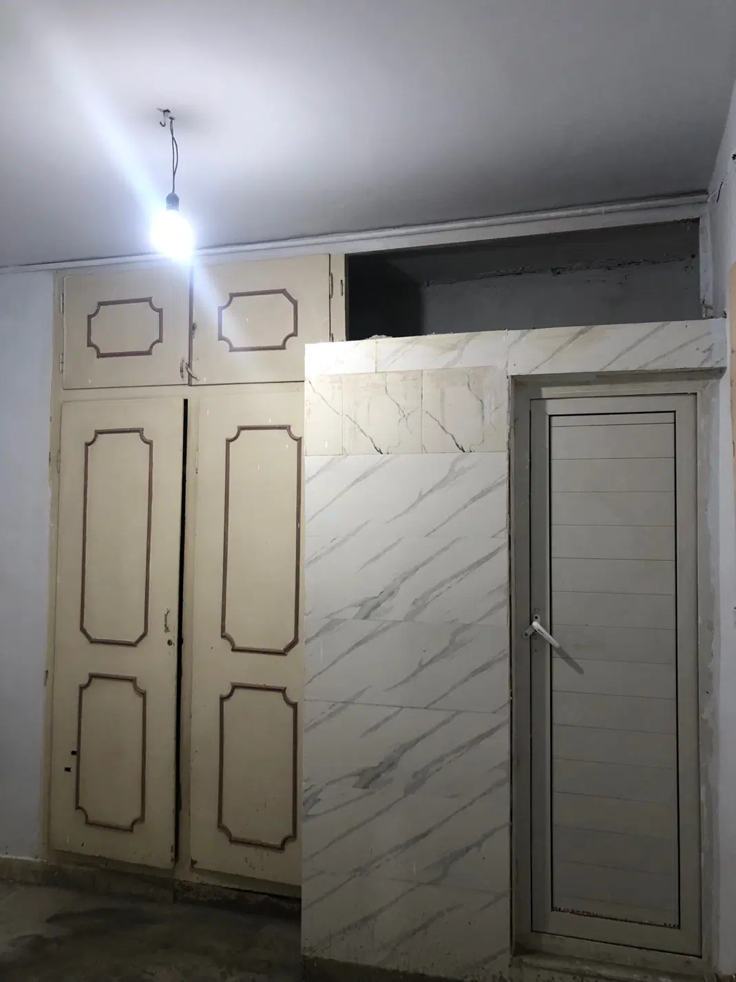خانه 90 متری طبقه دوم حیاط دار  کد 05
