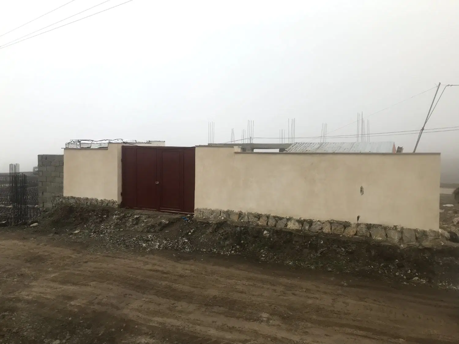 تجاری مسکونی دوکله رو ب خیابان اصلی روستای دودران