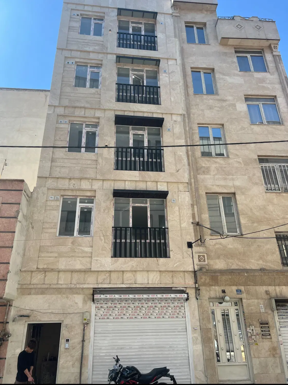 آپارتمان نقلی