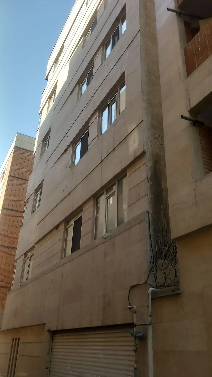 آپارتمان ۷۶ متری دو خواب