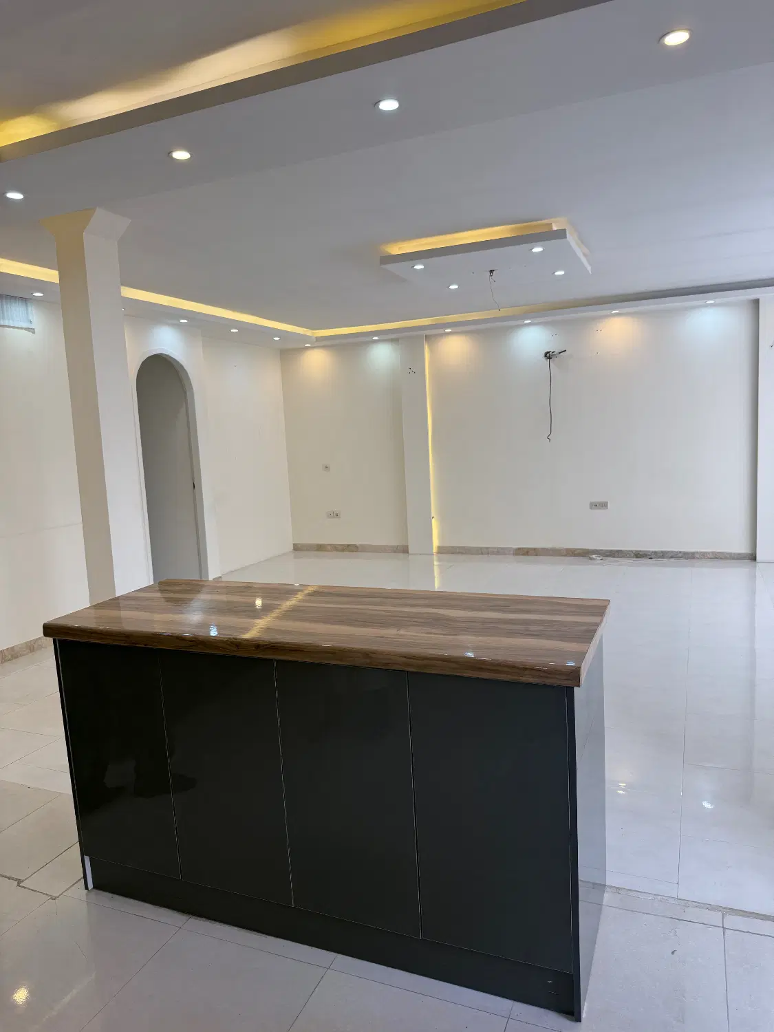 فروش آپارتمان ۲۵۰ متر مربع