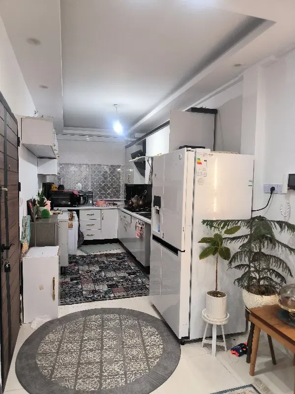 ۱۰۰ متری دو خواب با پارکینگ
