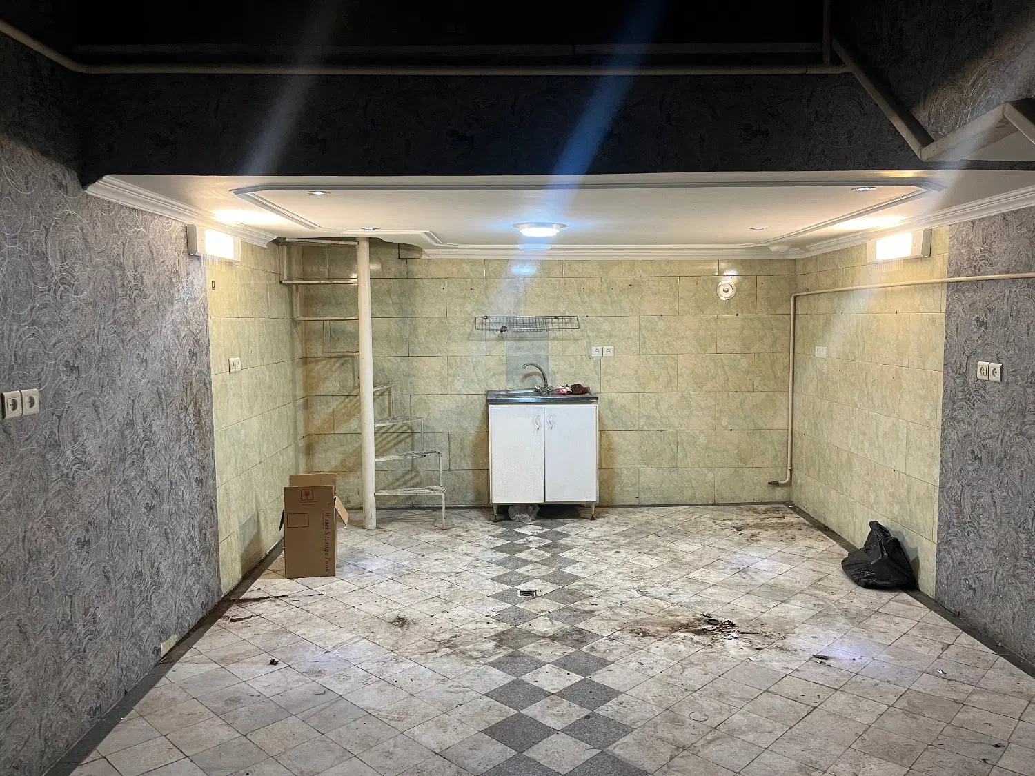 مغازه روبه بلوار صابر یزدی