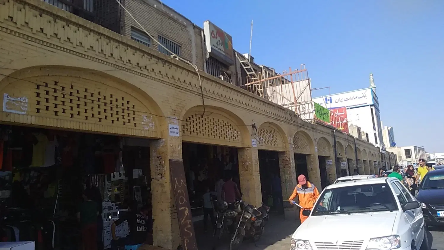 فروش مغازه ۲۲ متری  موقعیت فوق‌العاده تجاری