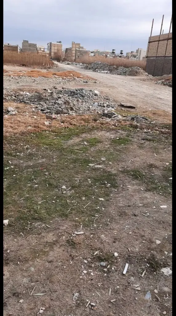 زمین ۱۰۵ متری خیابان خبرنگاران