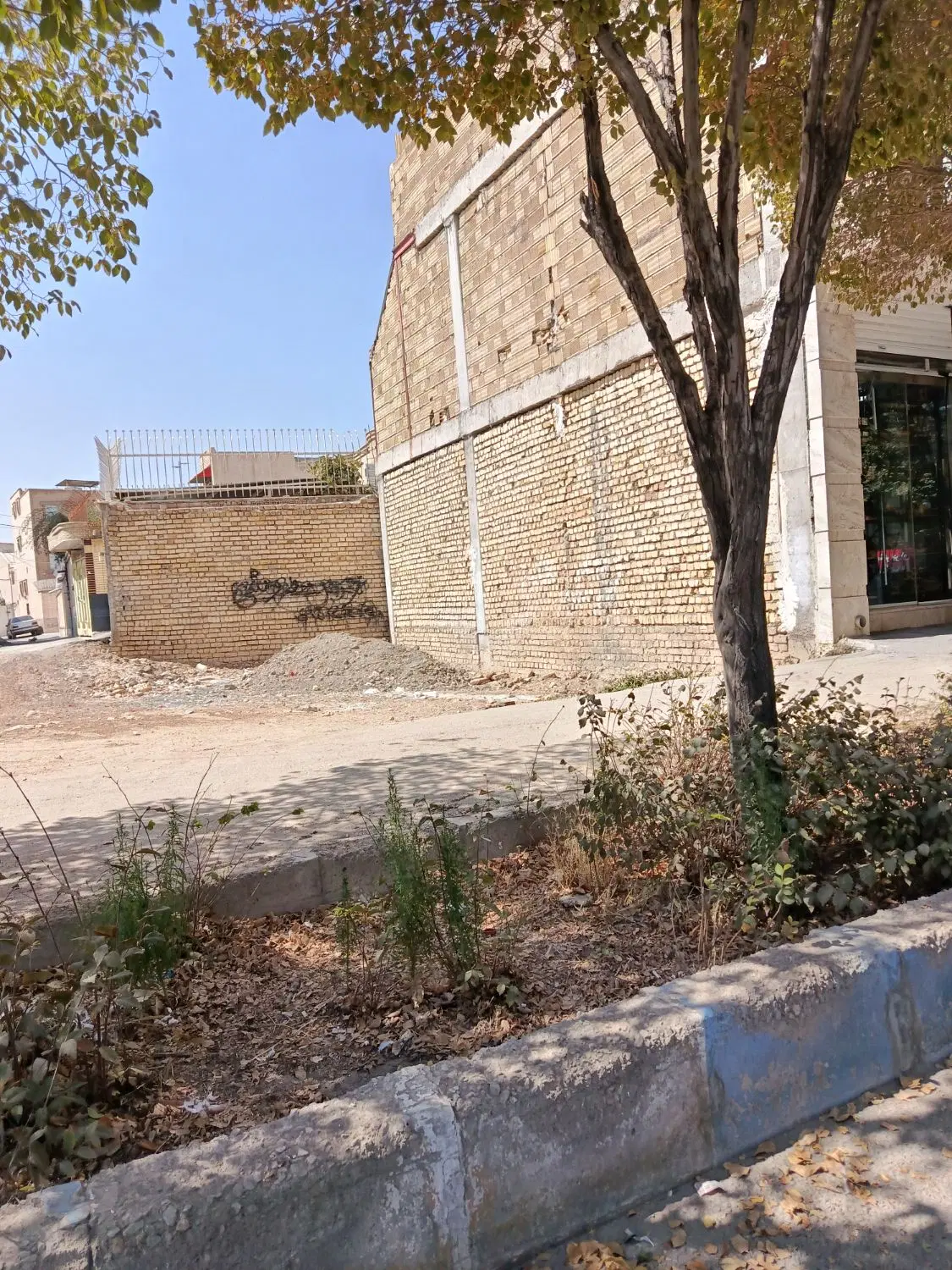 زمین تجاری