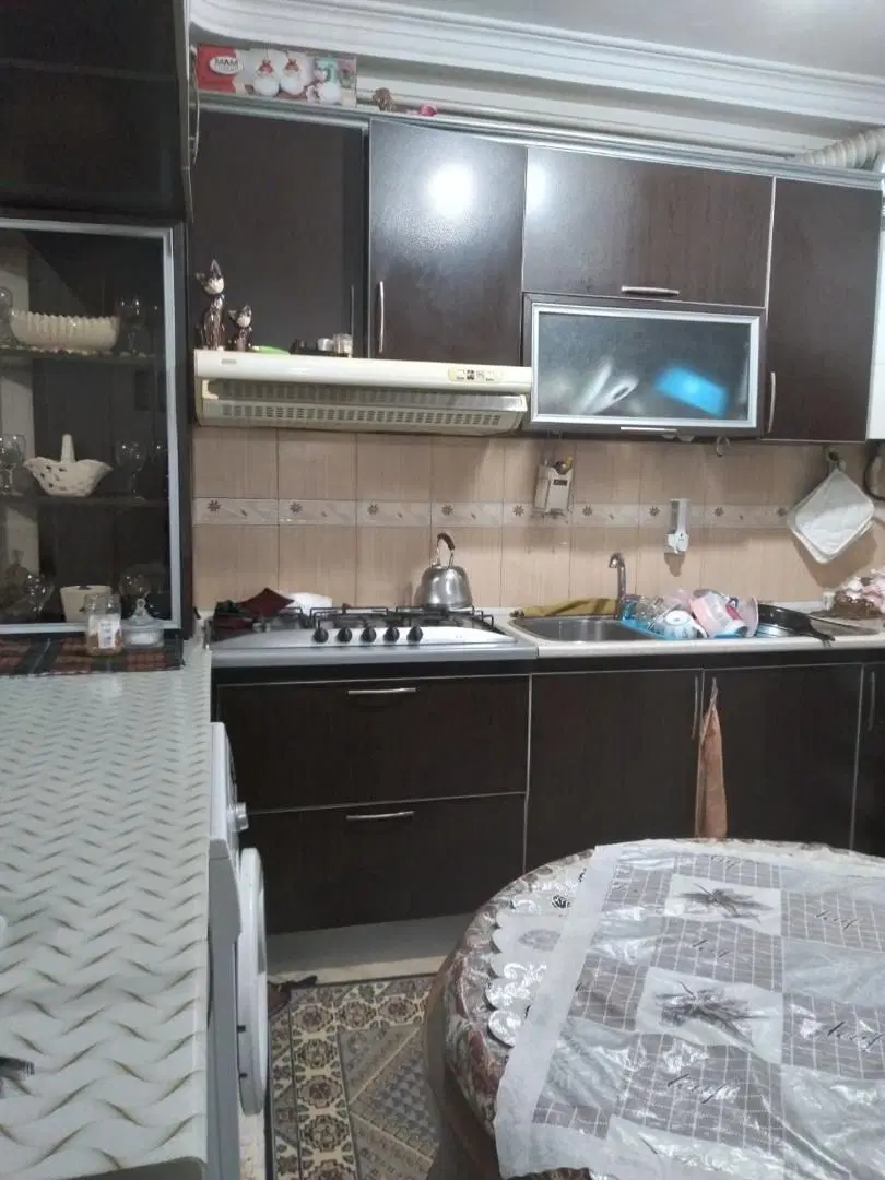 آپارتمان طبقه اول