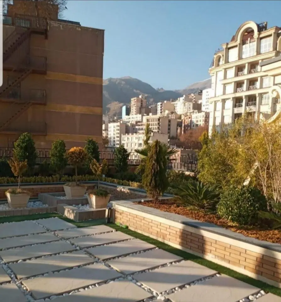 زمین ۳۵۴متر دو نبش سند تک برگ