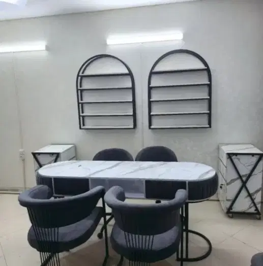 اجاره میز ناخن در محیطی کاملا دوستانه