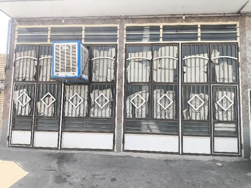 کارگاه ۱۰۰ متری