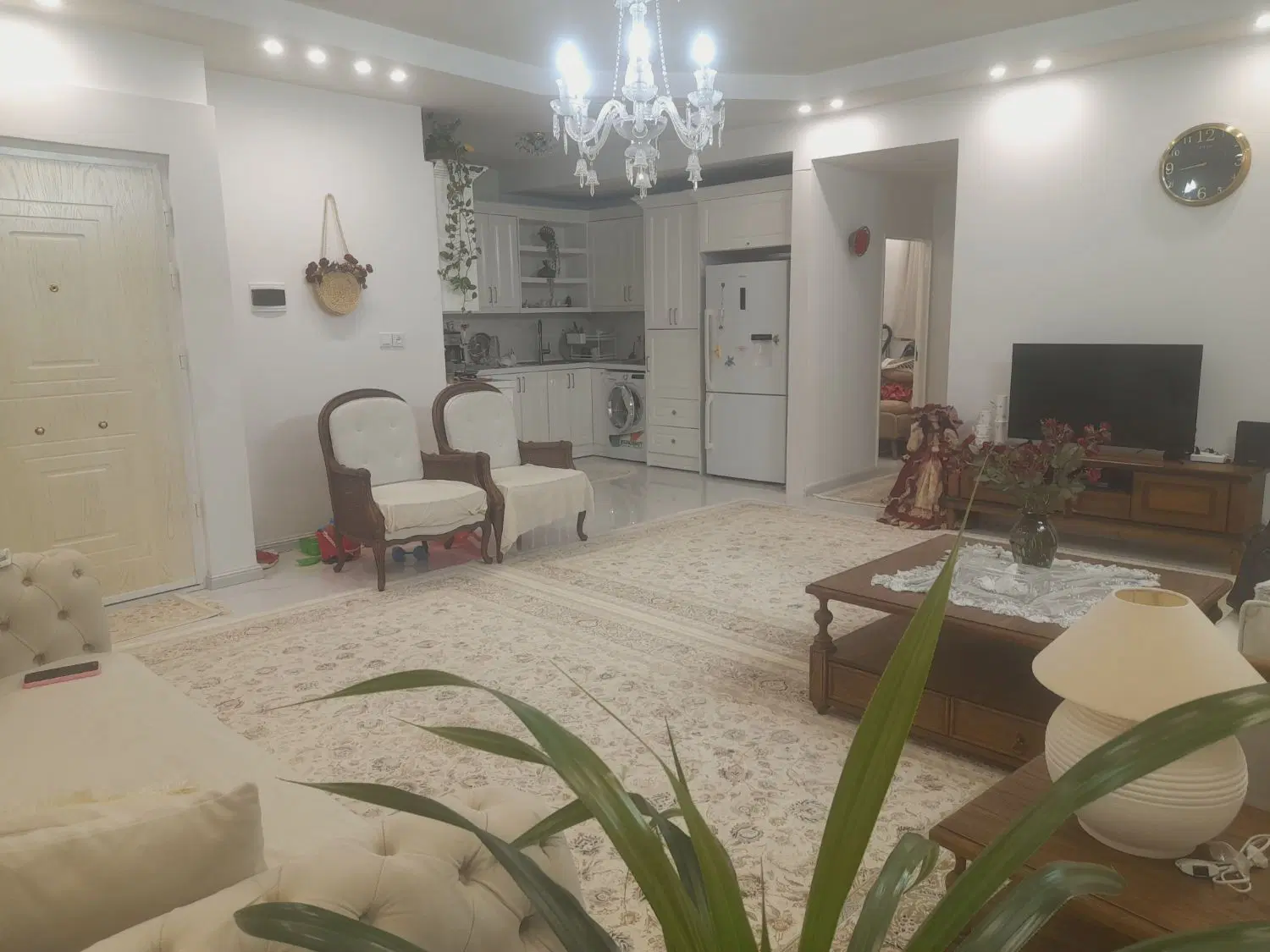 آپارتمان ۱۱۰متری ابوطالب ۴۴