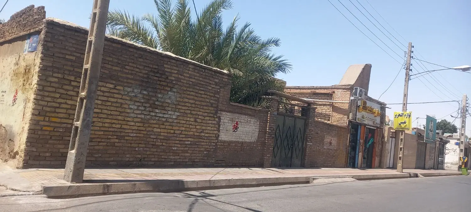 فروش یک خانه ویلایی با بر۱۵ متر
