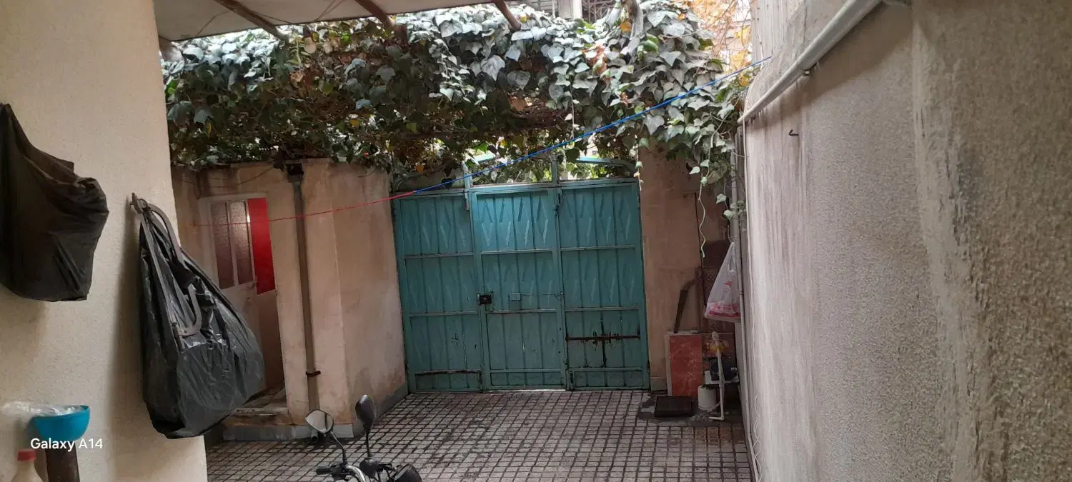 خانه ۱۰۲ مترویلایی یافت اباد یک طبقه