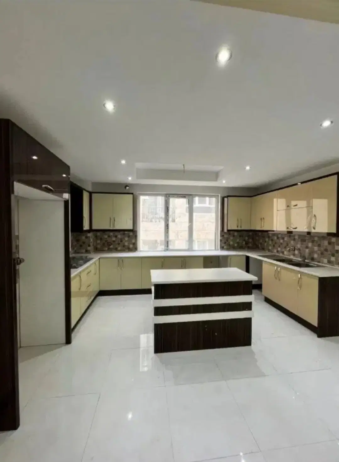 ۷۴متر_یکخواب_فول_گل طبقات_فایل کمیاب