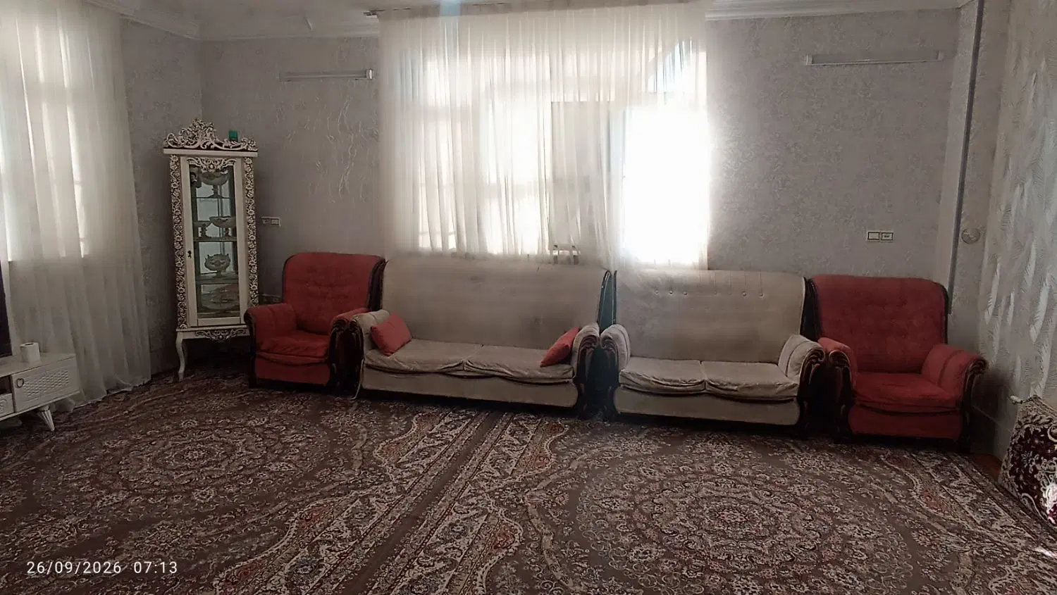 85 متری سر نبش