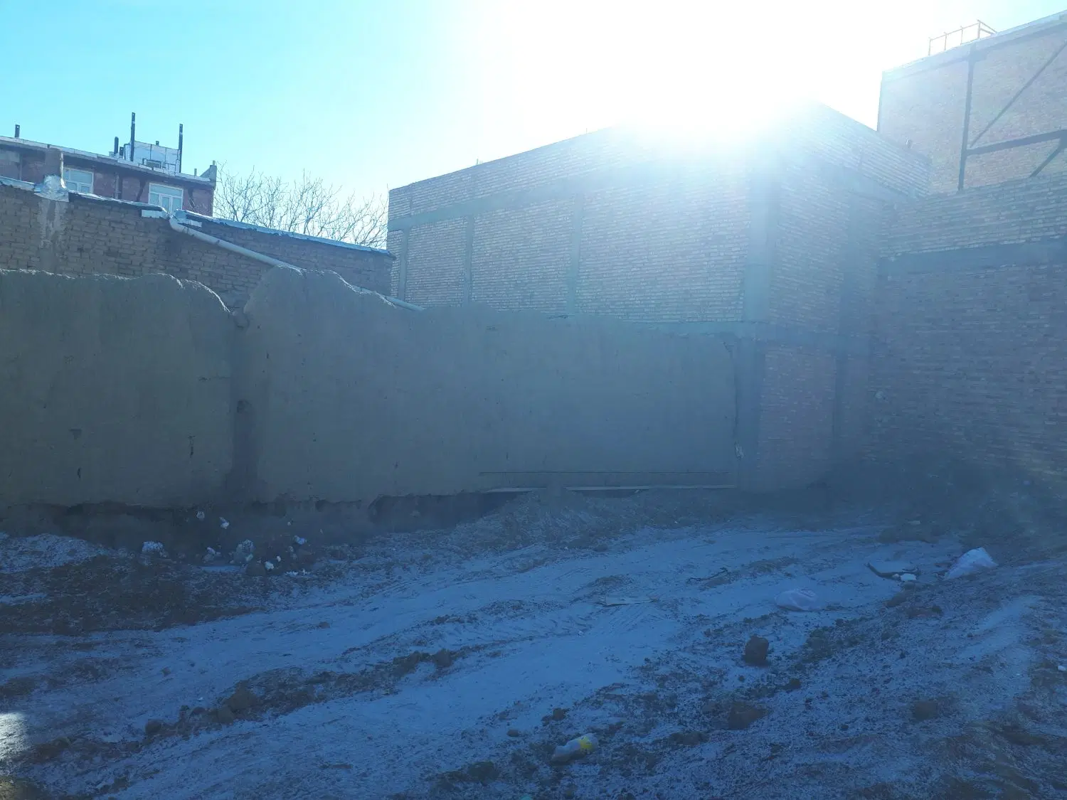 زمین در مغانجوق