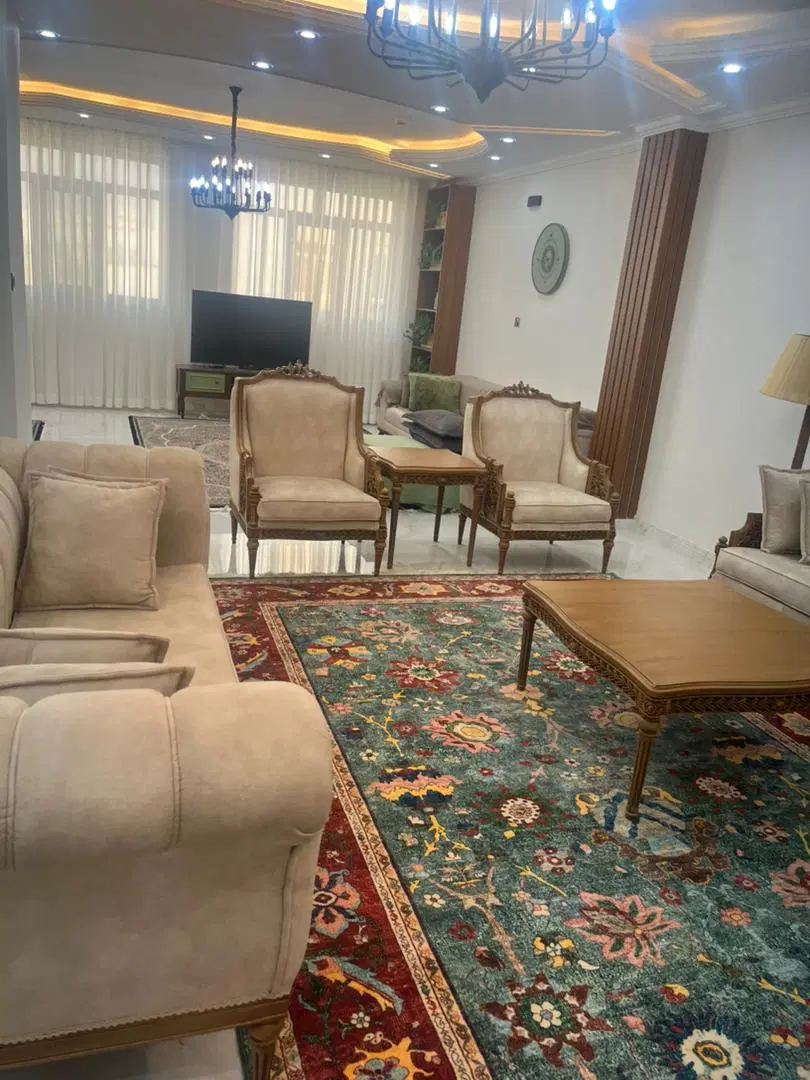 آپارتمان 130متری دو خوابه باآسانسورپارکینگ انباری